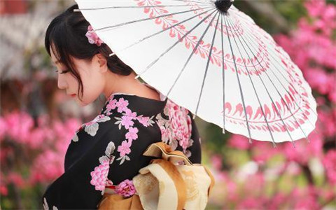 我想我应该不会爱你 但我却爱上了你 我想我应该不会爱你 但我却爱上了你第2张